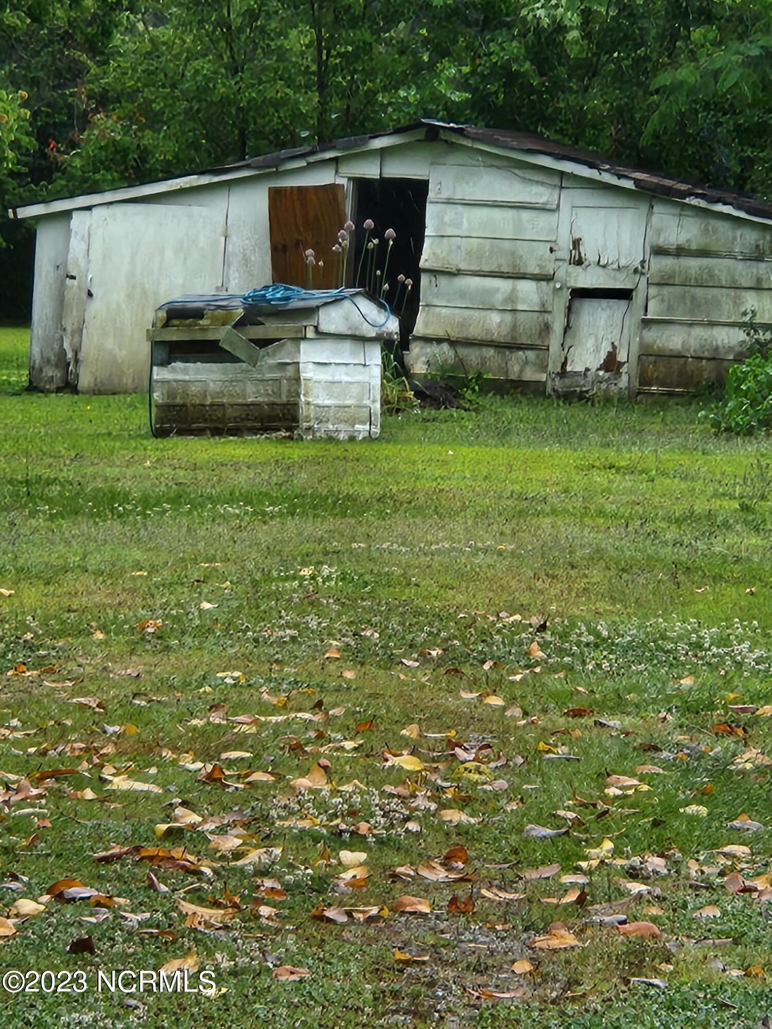 1903 Empire Road Southwest Supply, NC 28462 - Photo 18 of 18 Old barn 20230519_124441