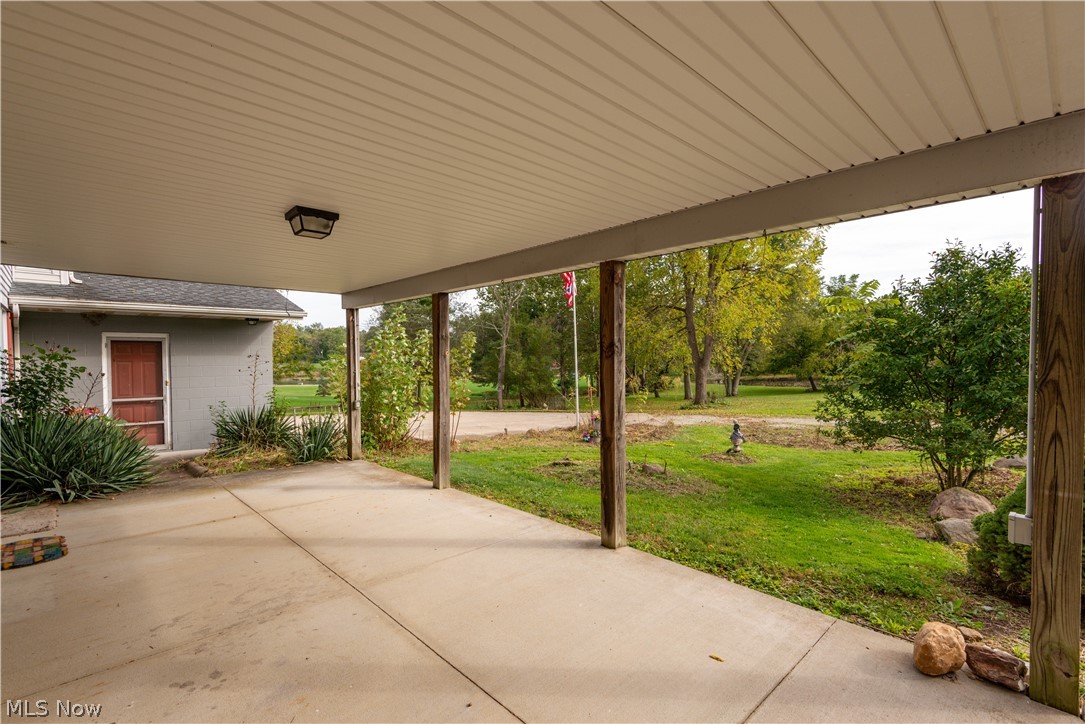 3132 Laubert Road Atwater, OH 44201 - Photo 21 of 35 Patio