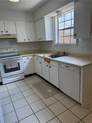 $1,500 | 725 Heavens Drive, Unit 3, Mandeville, LA 70471