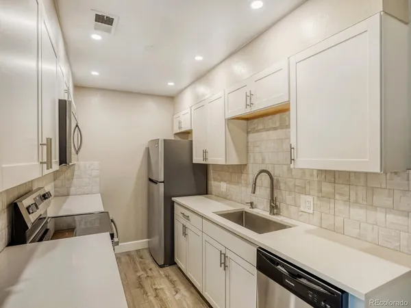 $289,900 | 7525 West 62nd Avenue, Unit 10, Arvada, CO 80003