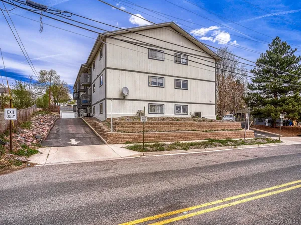 $289,900 | 7525 West 62nd Avenue, Unit 10, Arvada, CO 80003
