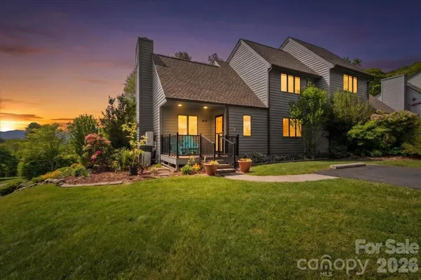 $449,000 | 301 Robertson Street, Burnsville, NC 28714