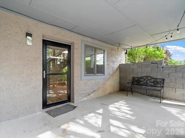 $449,000 | 301 Robertson Street, Burnsville, NC 28714
