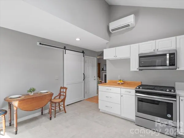 $449,000 | 301 Robertson Street, Burnsville, NC 28714