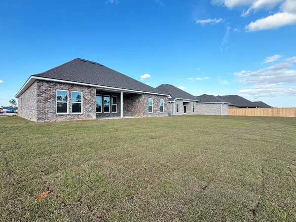 $475,817 | 90 Splendor Run, Ponce de Leon, FL 32455