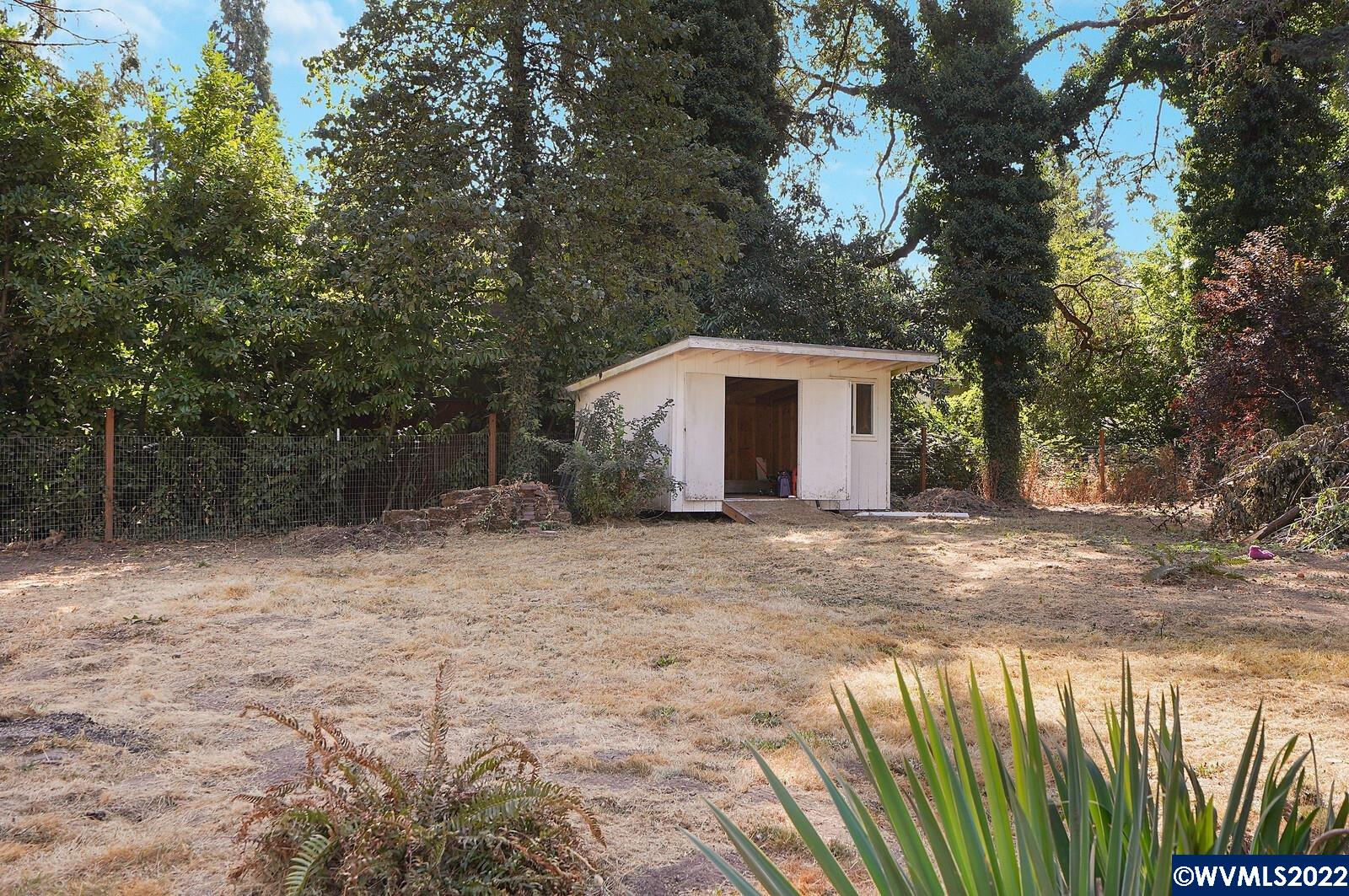 220 Northwest Quarry Road Albany, OR 97321 - Photo 28 of 37 Gallery Image 28