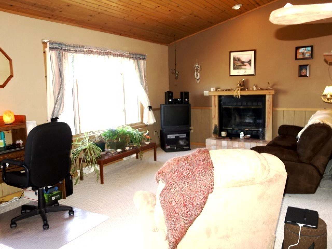 10169 Lower Road Woodruff, WI 54568 - Photo 4 of 19 Gallery Image 4
