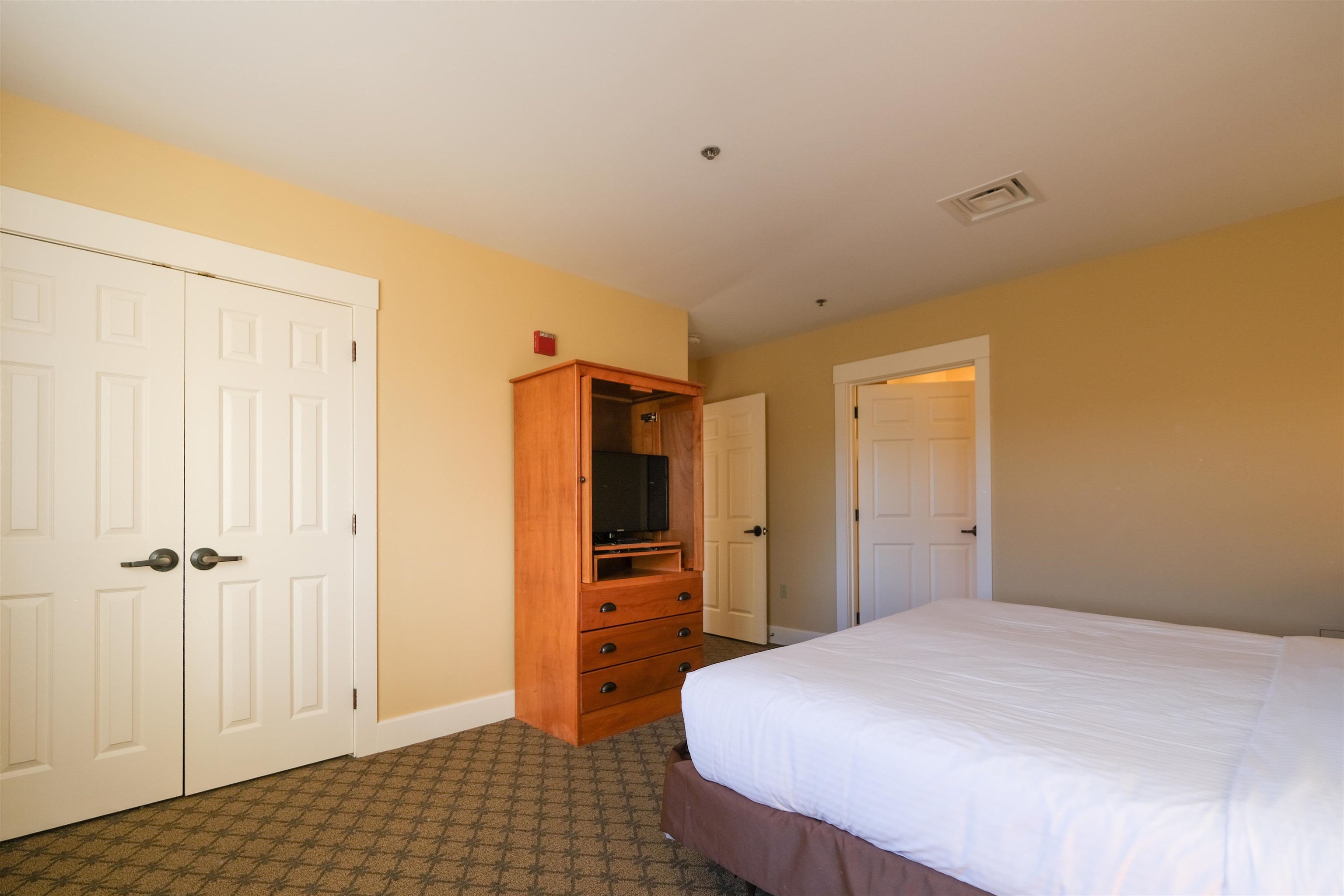 238-q1 238-q1 Jackson Gore Inn, Unit 238 Q1 Ludlow, VT 05149 - Photo 21 of 44