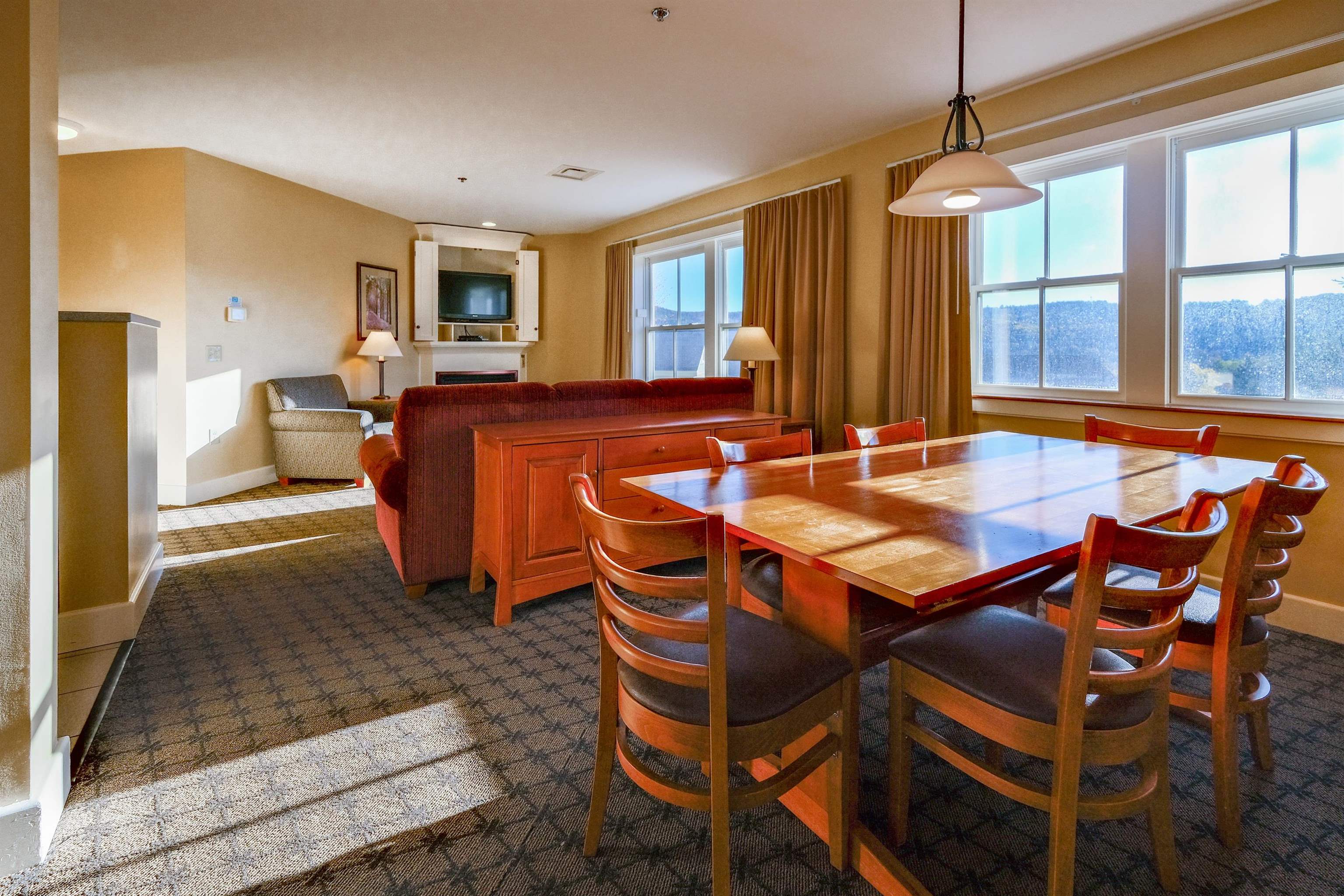 238-q1 238-q1 Jackson Gore Inn, Unit 238 Q1 Ludlow, VT 05149 - Photo 4 of 44