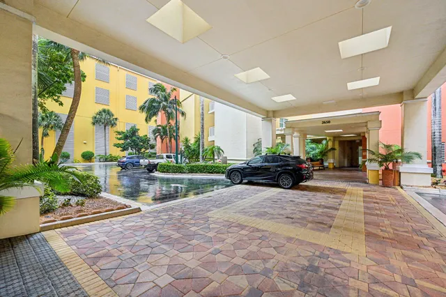 $899,000 | 2650 Lake Shore Drive, Unit 1006, Riviera Beach, FL 33404