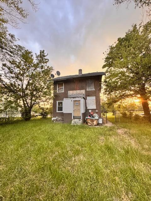 435 Buchanan Street Gary, IN 46402 - Photo 4 of 4 a view of a house with backyard
