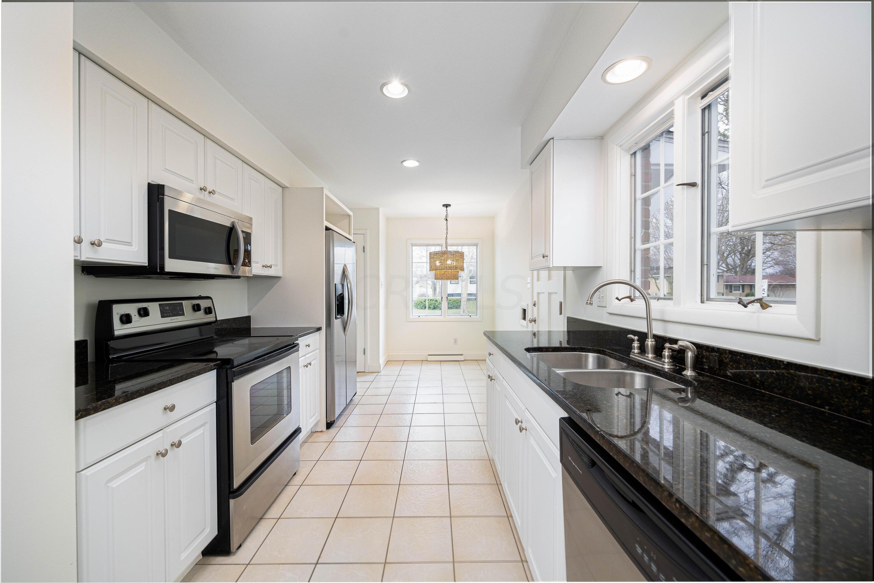 1515 Zollinger Road Columbus, OH 43221 - Photo 12 of 40 Kitchen