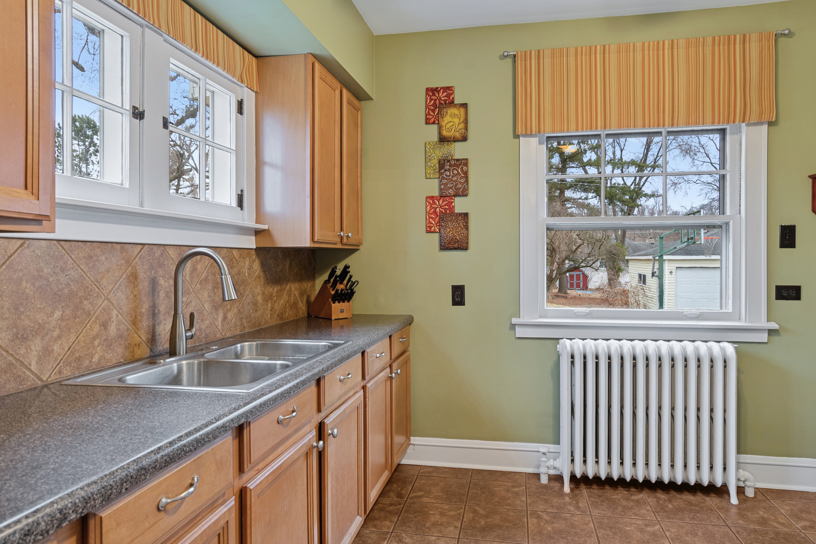 917 Division Street Lisle, IL 60532 - Photo 10 of 27