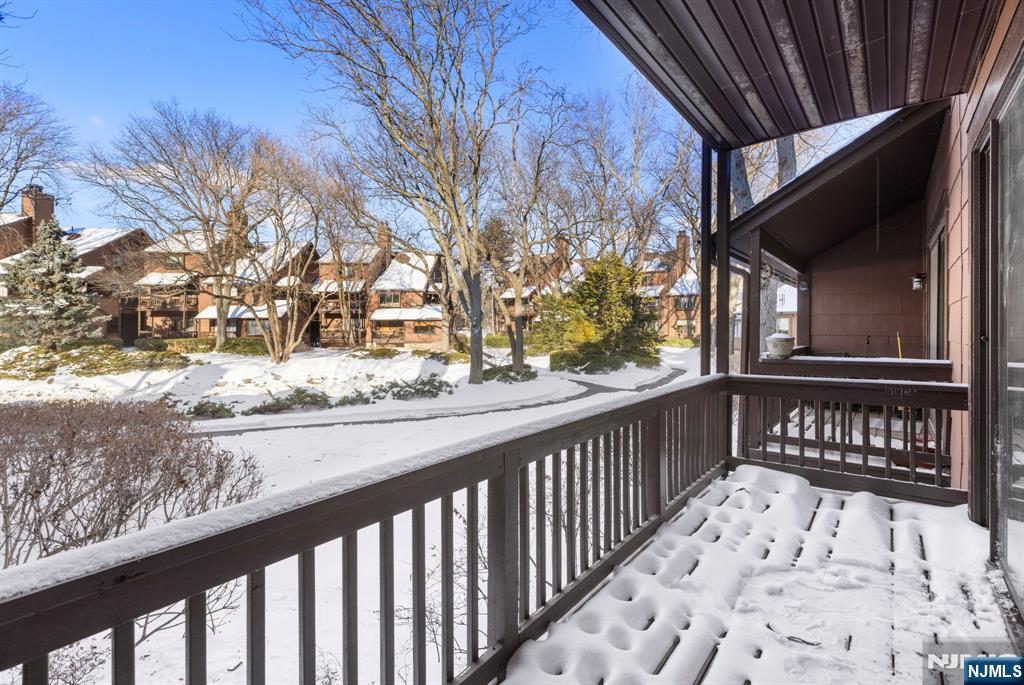 331 Sea Isle Key Secaucus, NJ 07094 - Photo 15 of 20