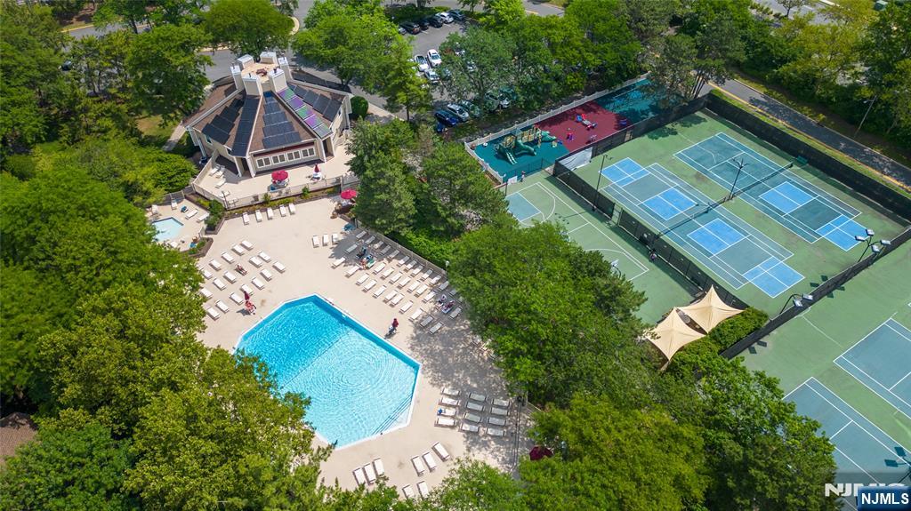 331 Sea Isle Key Secaucus, NJ 07094 - Photo 18 of 20