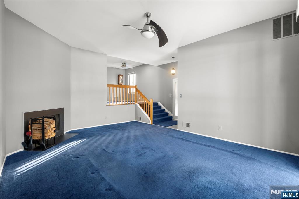 331 Sea Isle Key Secaucus, NJ 07094 - Photo 3 of 20