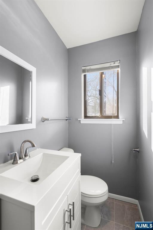 331 Sea Isle Key Secaucus, NJ 07094 - Photo 9 of 20