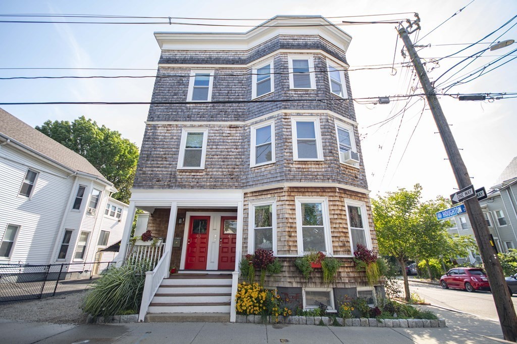 41 Springfield Street, Unit 1 Somerville, MA 02143 - Photo 1 of 29 Gallery Image 1