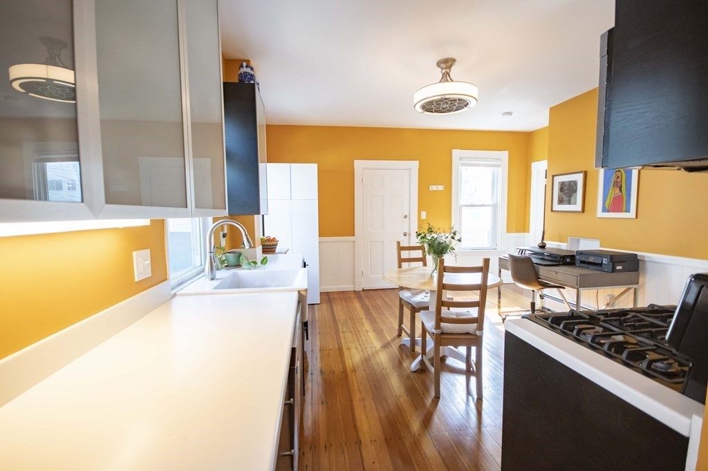 41 Springfield Street, Unit 1 Somerville, MA 02143 - Photo 9 of 29 Gallery Image 9