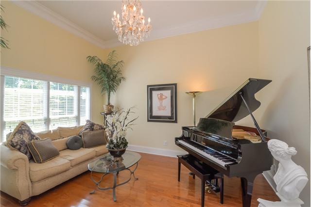2427 Mann Road Lebanon, TN 37087 - Photo 2 of 18 a living room with furniture a piano and a window