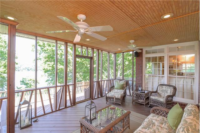 2427 Mann Road Lebanon, TN 37087 - Photo 13 of 18 a living room with furniture and a large window