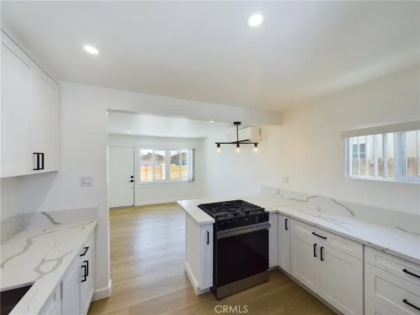 $2,525 | 3252 Jemez Drive, San Diego, CA 92117