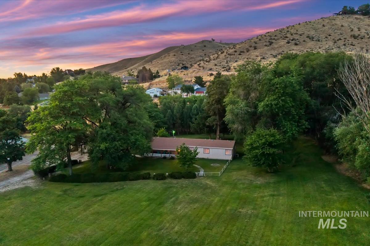 5758 West Hill Road Boise, ID 83703 - Photo 2 of 39 Gallery Image 2