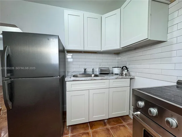 $750,000 | 2469 Southwest 15th Street, Miami, FL 33145