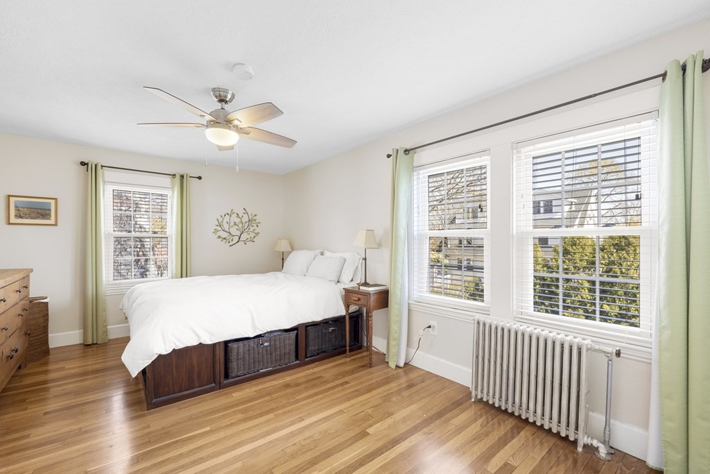 15 Pickwick Road Marblehead, MA 01945 - Photo 12 of 30 a bedroom with a large bed and a window