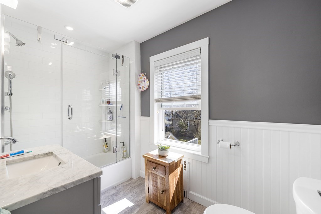 15 Pickwick Road Marblehead, MA 01945 - Photo 20 of 30 a bathroom with a sink a bathtub and a window