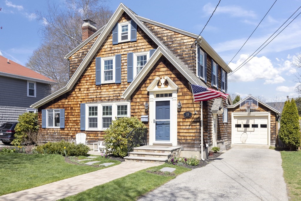 15 Pickwick Road Marblehead, MA 01945 - Photo 3 of 30 a front view of a house with a yard