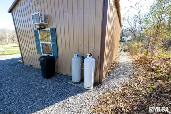 $129,000 | 49 Highway 34, Rosiclare, IL 62982