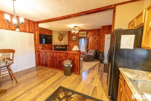 $129,000 | 49 Highway 34, Rosiclare, IL 62982