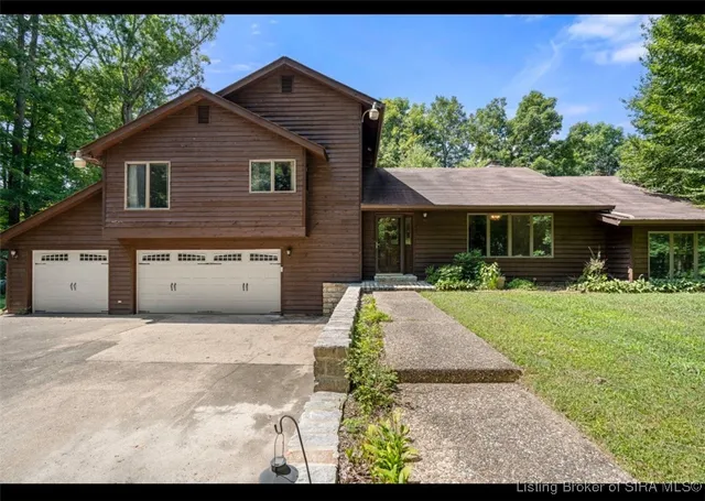 $499,000 | 4505 Lake Forest Court, Charlestown, IN 47111