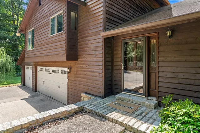 $499,000 | 4505 Lake Forest Court, Charlestown, IN 47111