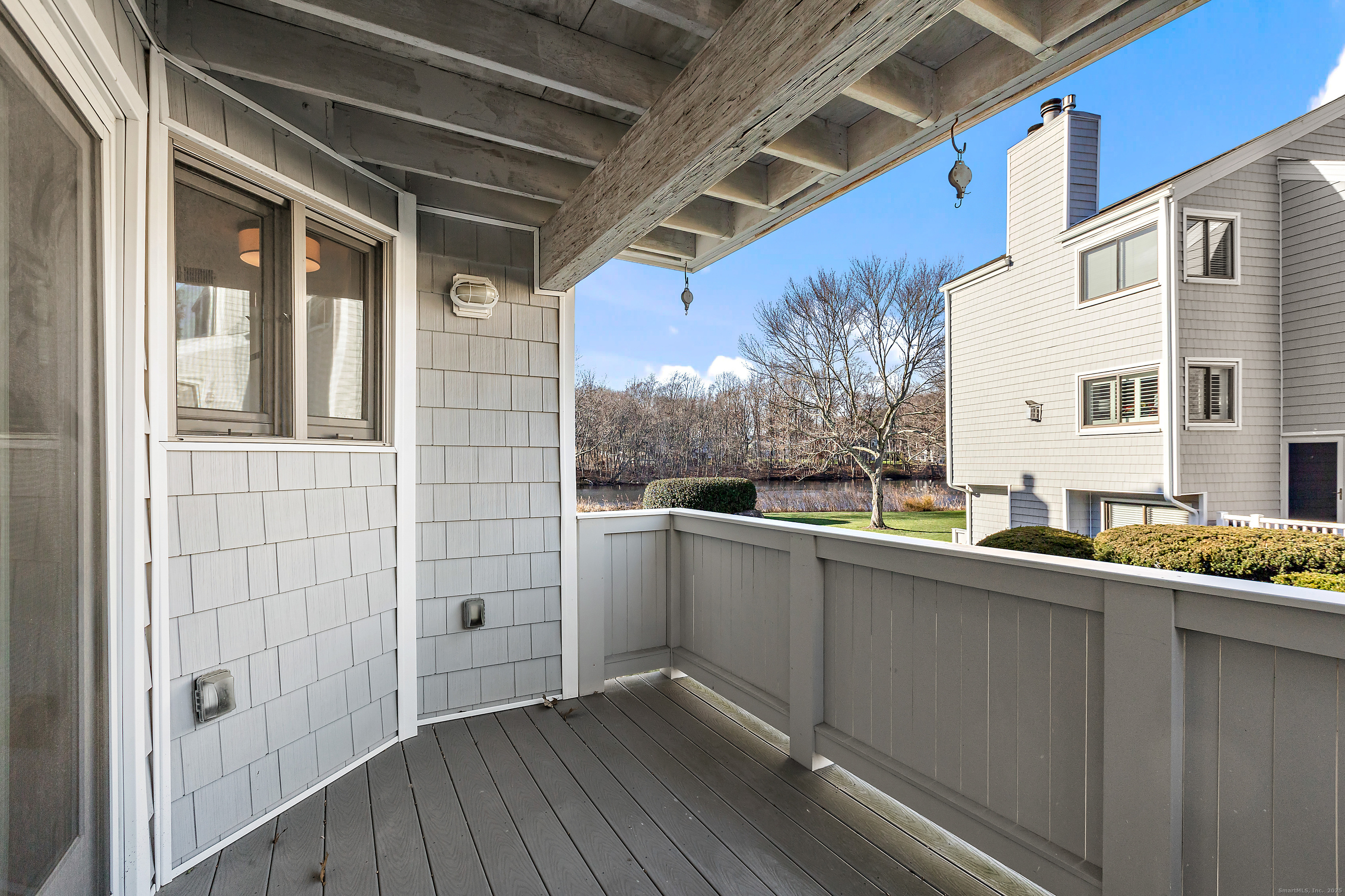 133 Rowayton Woods Drive, Unit 133 Norwalk, CT 06854 - Photo 18 of 40 Private covered deck