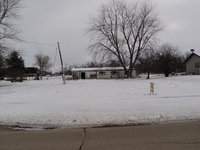 183.5 Chicago Road Paw Paw, IL 61353 - Photo 1 of 3