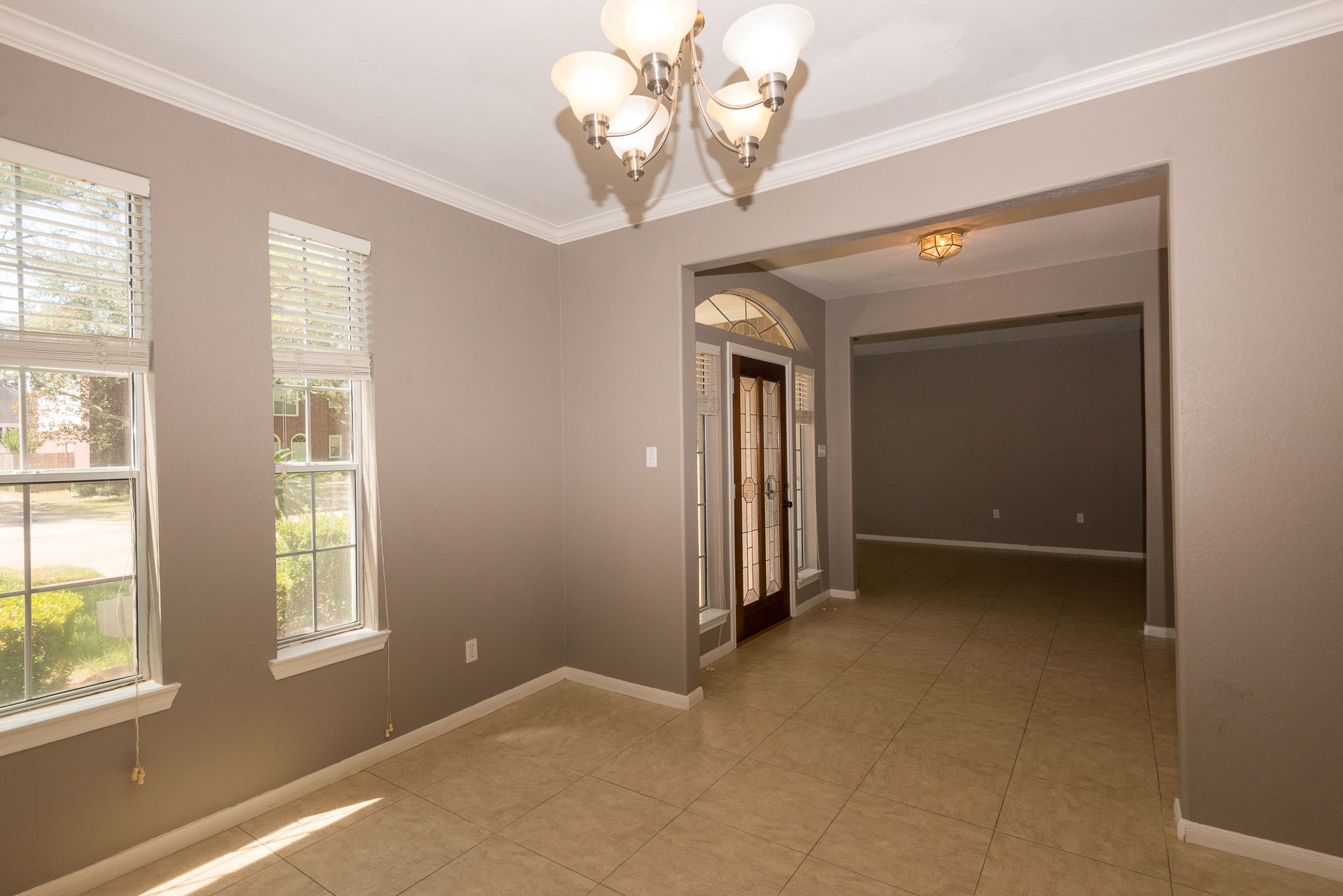 3023 Hidden Mist Court Pearland, TX 77584 - Photo 6 of 24 a view of livingroom with window