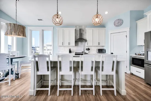 $2,150,000 | 413 East 4th Street, Ocean Isle Beach, NC 28469