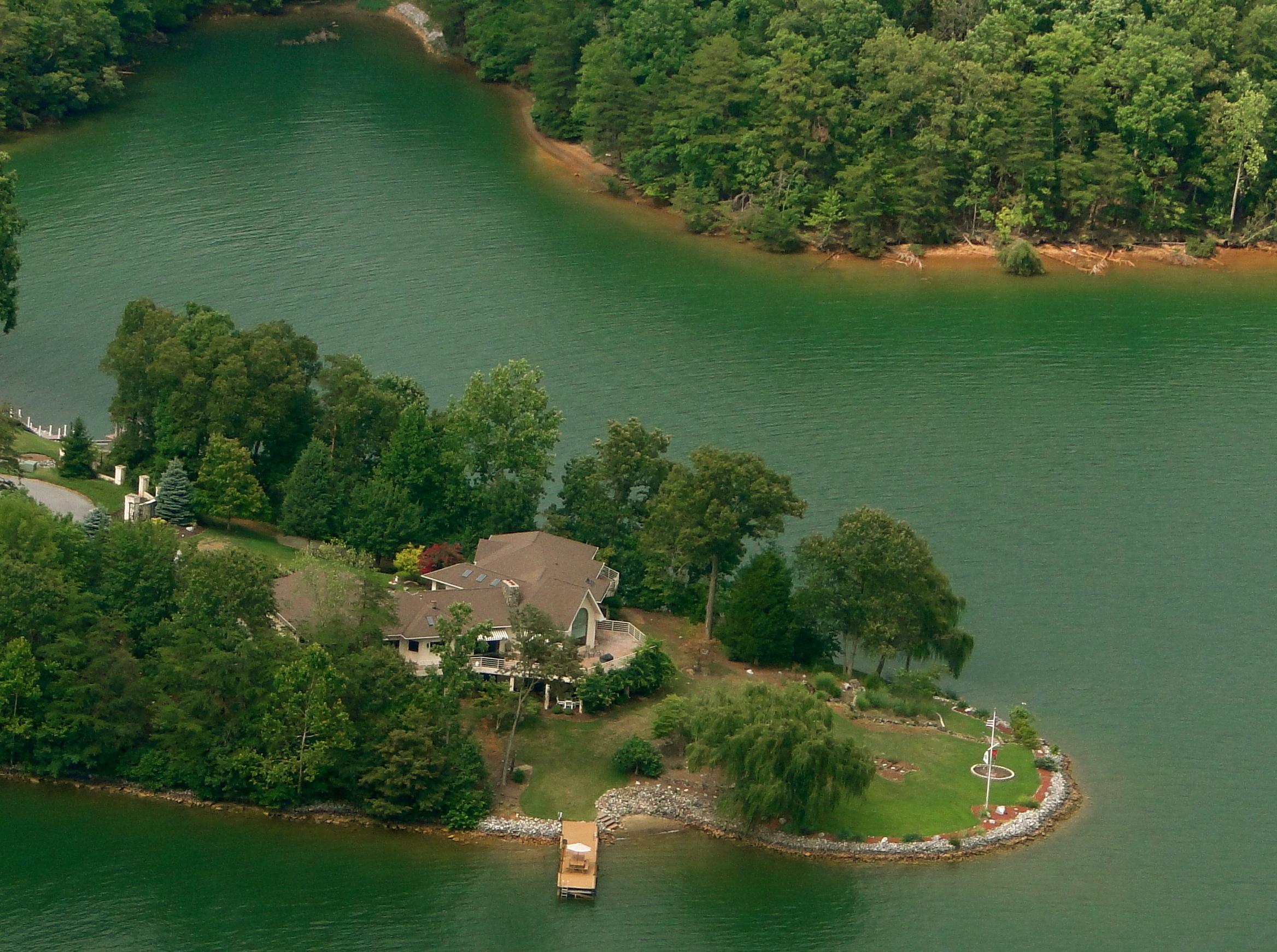 208 Red Oak Road Moneta, VA 24121 - Photo 2 of 88 Aerial View