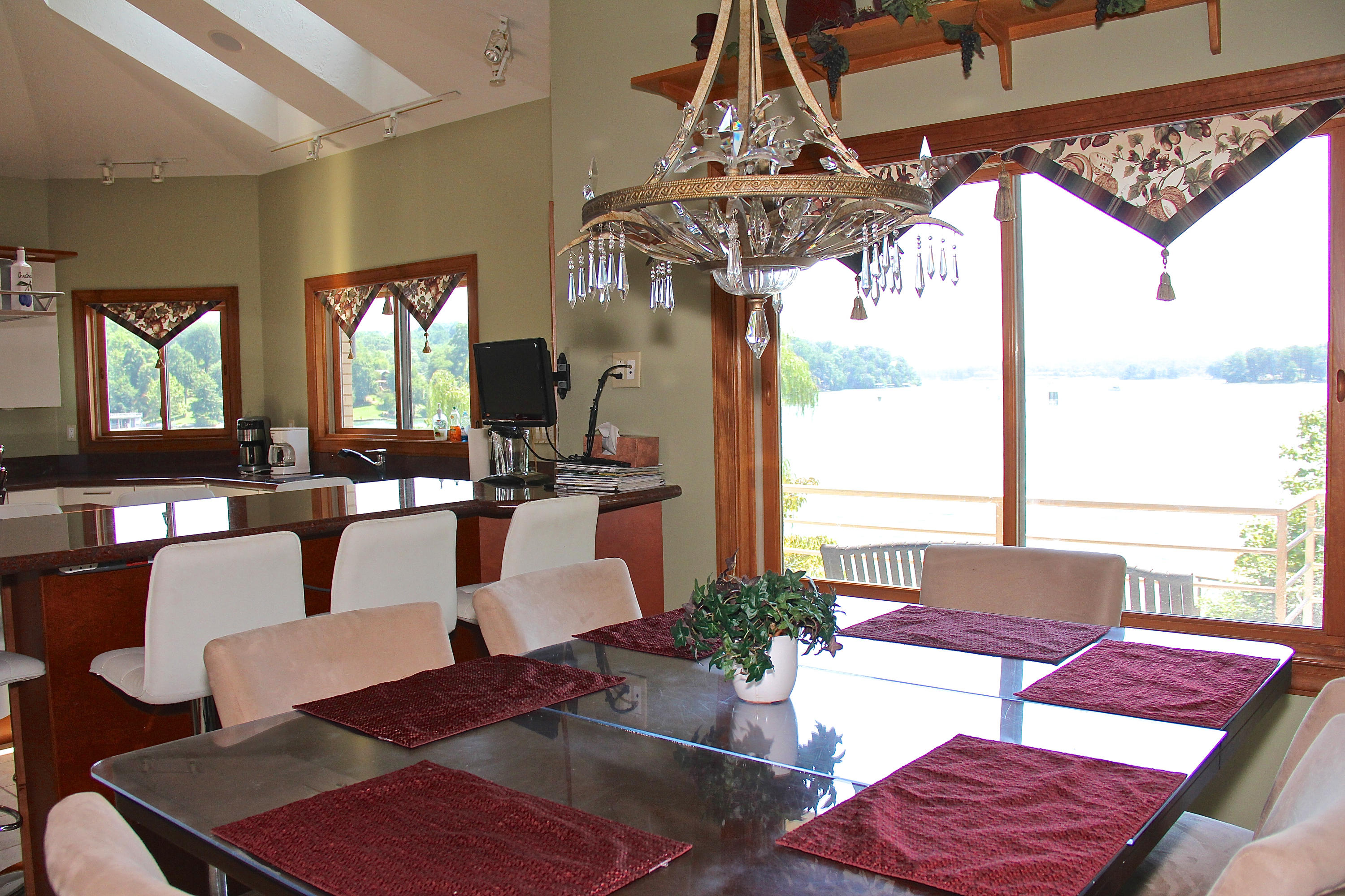 208 Red Oak Road Moneta, VA 24121 - Photo 73 of 88 Dining Area