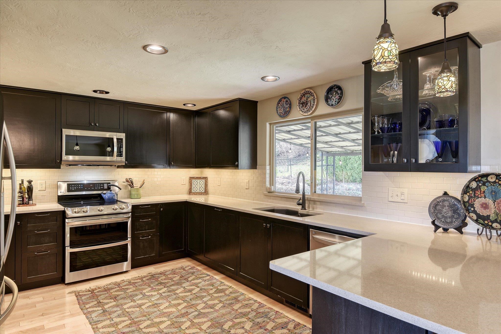 1527 West Toni Rae Drive Spokane, WA 99218 - Photo 12 of 49 Gallery Image 12