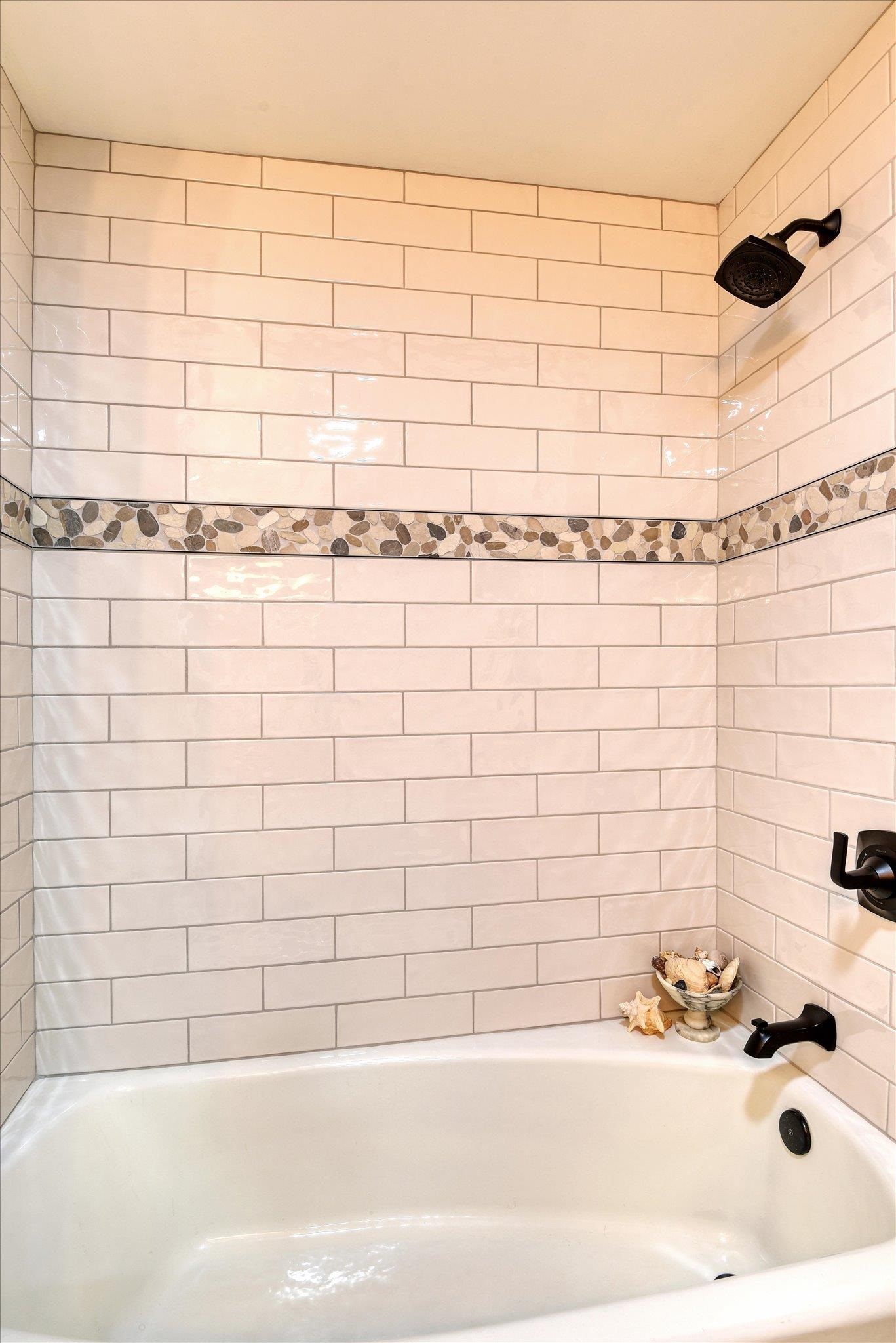 1527 West Toni Rae Drive Spokane, WA 99218 - Photo 18 of 49 Gallery Image 18