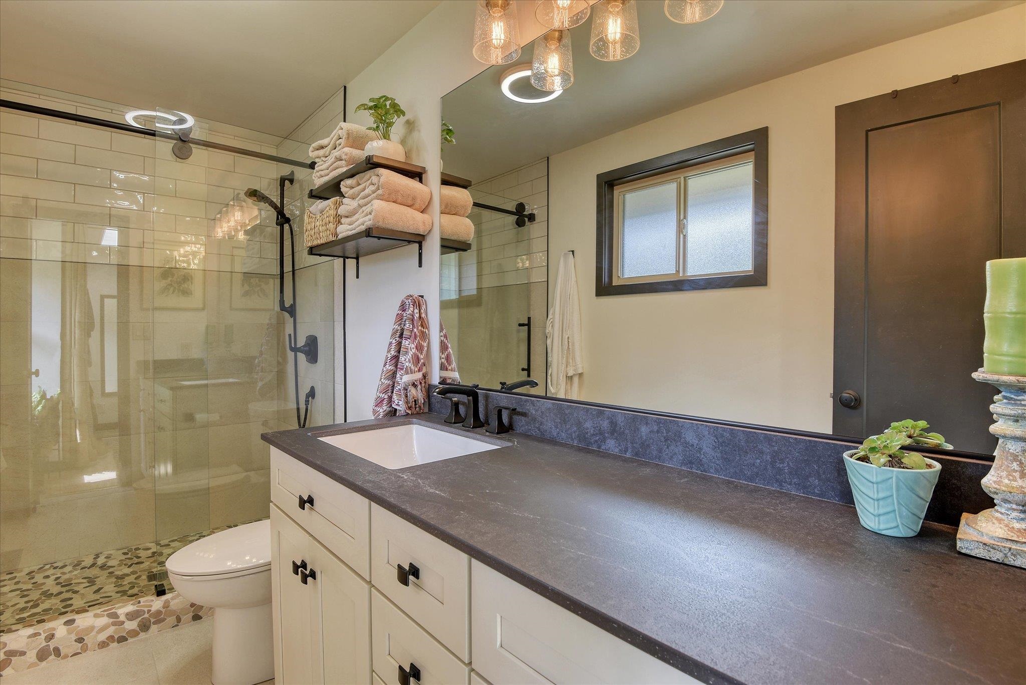 1527 West Toni Rae Drive Spokane, WA 99218 - Photo 25 of 49 Gallery Image 25