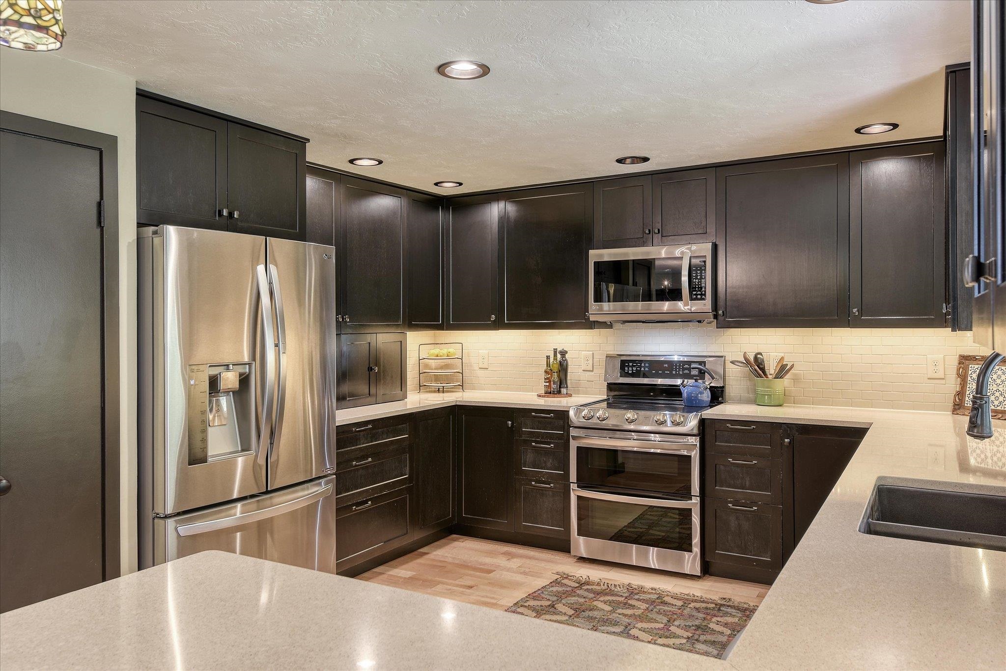 1527 West Toni Rae Drive Spokane, WA 99218 - Photo 3 of 49 Gallery Image 3