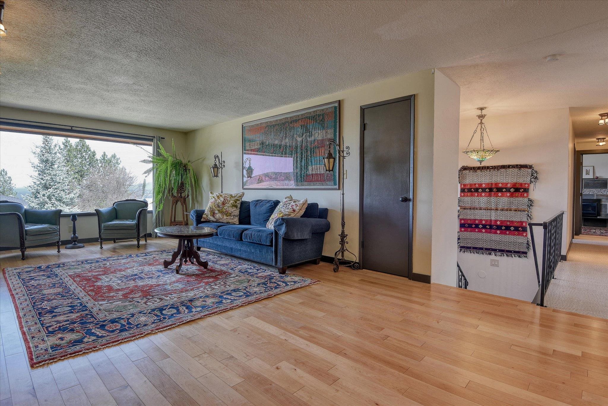 1527 West Toni Rae Drive Spokane, WA 99218 - Photo 5 of 49 Gallery Image 5