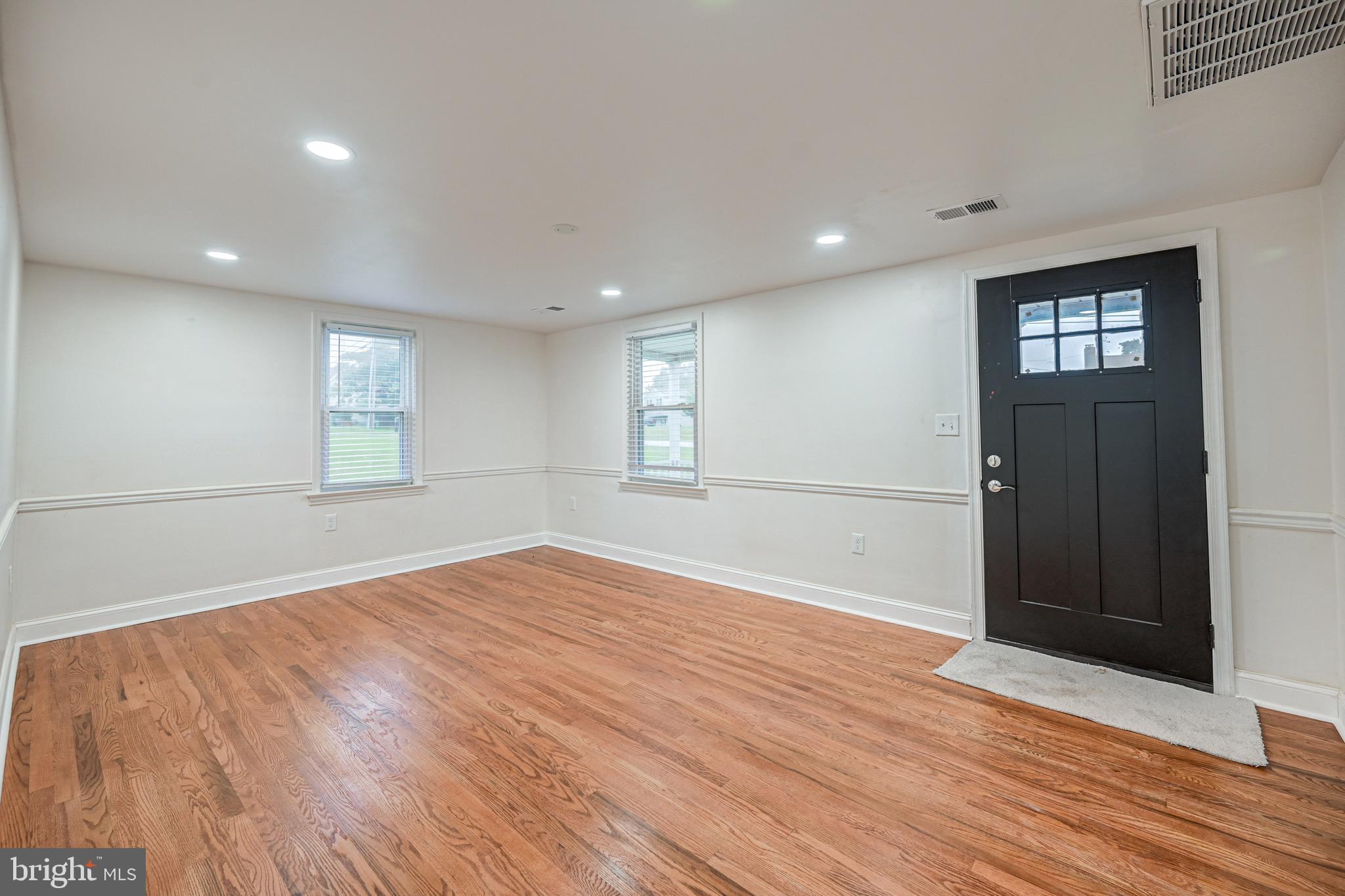1435 Fairmount Road Hampstead, MD 21074 - Photo 3 of 36