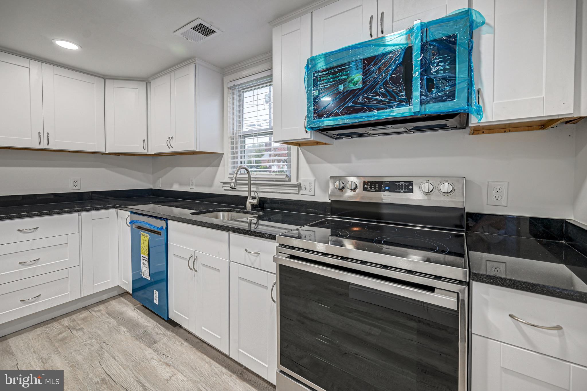 1435 Fairmount Road Hampstead, MD 21074 - Photo 8 of 36