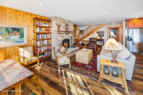 $2,495,000 | 308 Powerline Road, Coolin, ID 83821