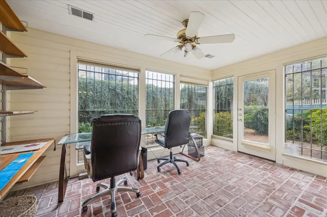 $750,000 | 914 South Shepherd Drive, Houston, TX 77019